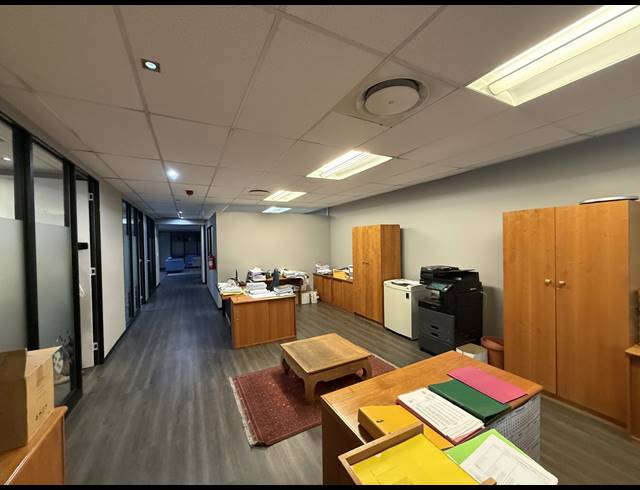 717M² OFFICE TO LET IN CAPE TOWN CITY CENTRE